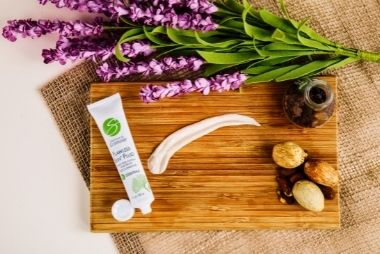 Create a Flawless Look with Flawless Skin Fluid®